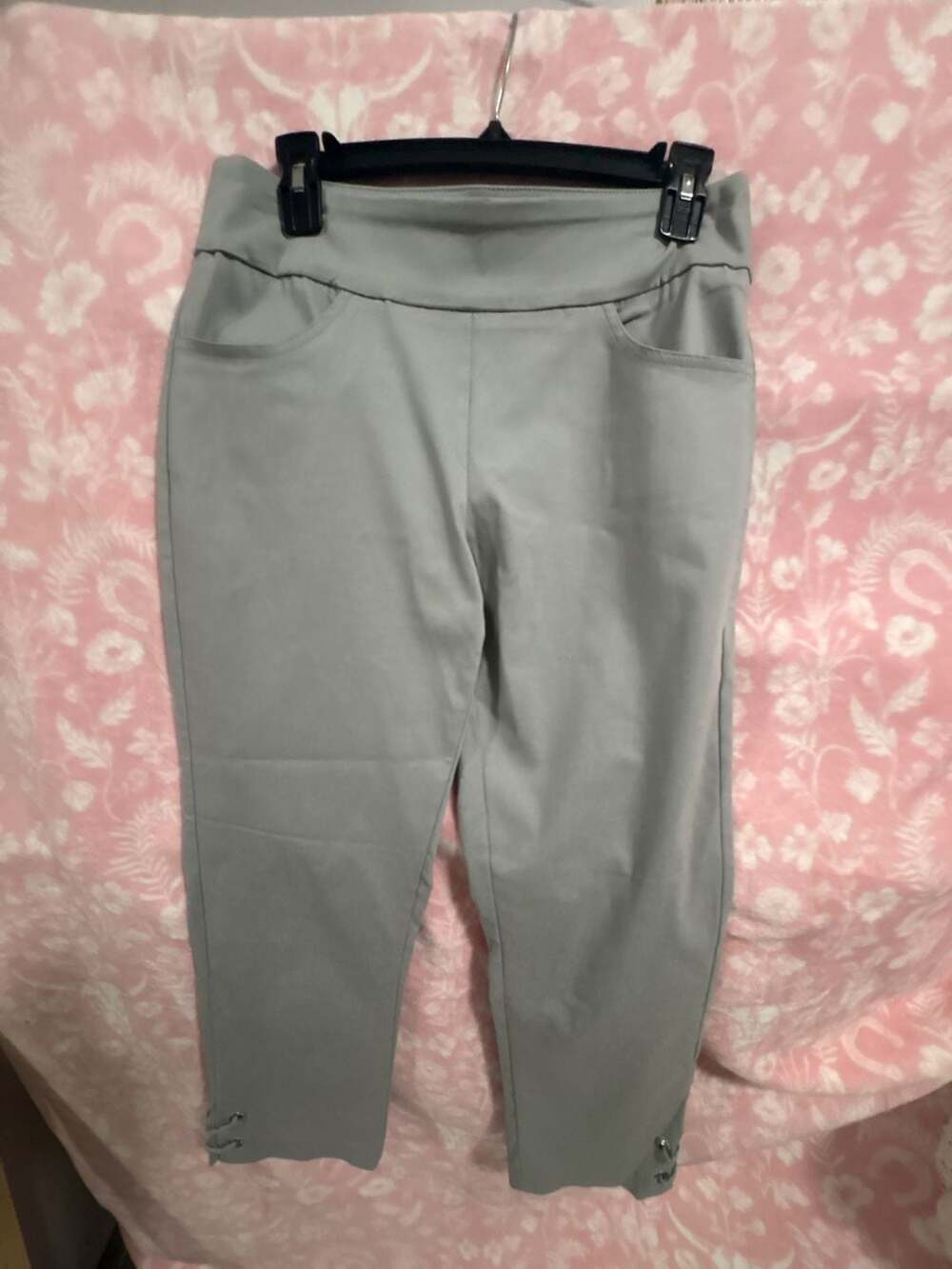 Bella Rose Women's Gray High-Waist Tapered Ankle Pants with Grommet Hem Detail
